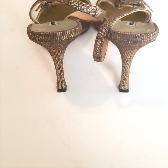 MANOLO BLAHNIK Gold Cracked Leather Print Slingback Heels 38.5/8.5 - Picture 4 of 11